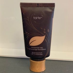 Tarte Amazonian Clay Foundation
